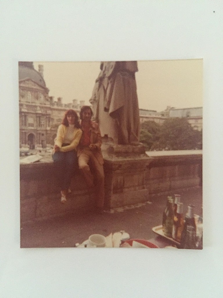 tata si mama, fericiti in Paris